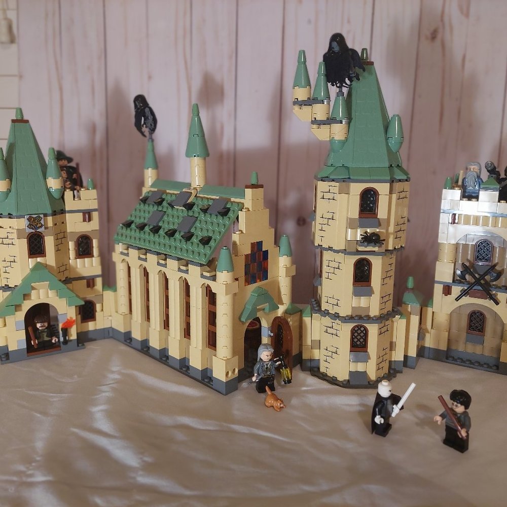 LEGO Harry Potter Hogwarts Castle set 4842